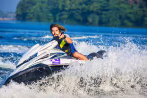 Skuter wodny - dla kogo będzie idealny? 1 jet ski 1